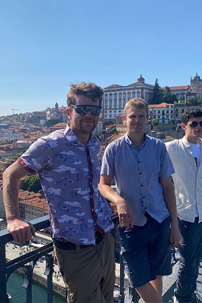 英文家教老師Felix Maxwell Banks